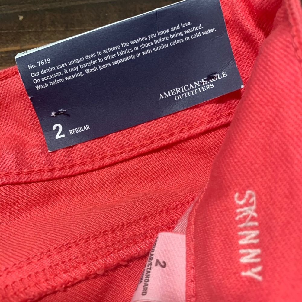 NWT American Eagle coral jeans